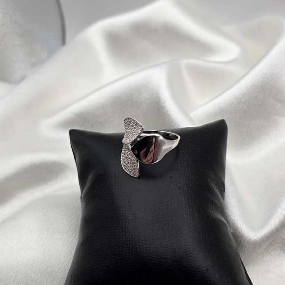 Sterling Silver 925 Tri-Leaf Floral Moissanite Ring - Picture 7 of 8